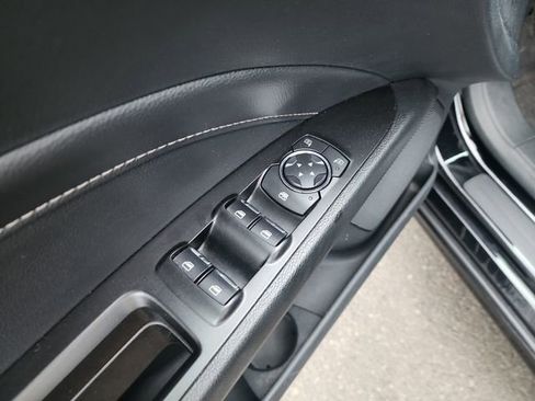 Used 2017 Ford Fusion Titanium image 11