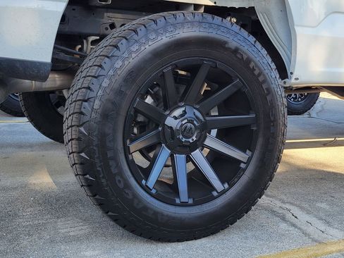 Used 2024 Ford F150 XLT w/ Tow/Haul Package image 4