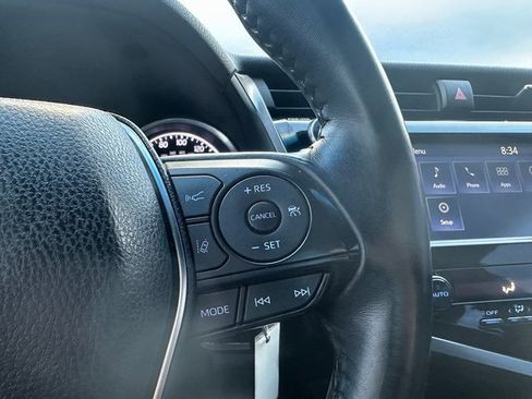 Used 2018 Toyota Camry SE image 31