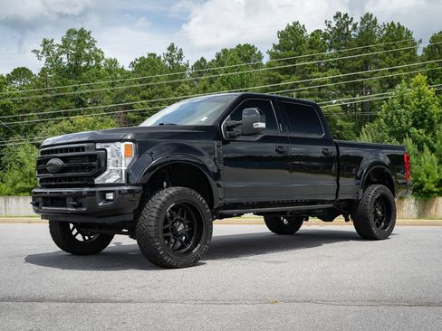 Used 2022 Ford F350 Lariat w/ Tremor Off-Road Package AWD/4WD image 3