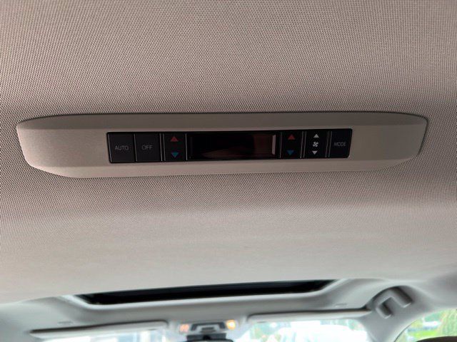 Used 2025 Toyota Sienna XLE w/ XLE Plus Package AWD/4WD image 28