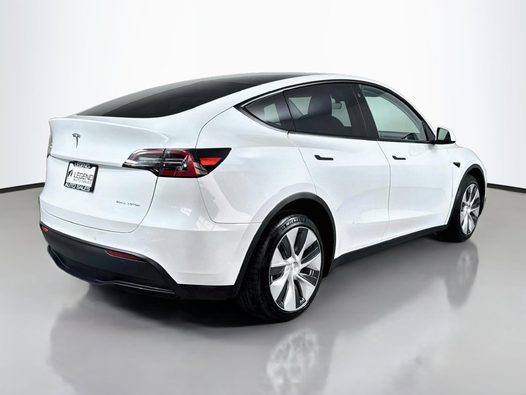 Used 2022 Tesla Model Y Long Range AWD/4WD image 7
