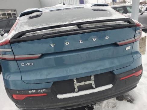 Used 2023 Volvo C40 P8 Recharge Plus w/ Climate Package image 5