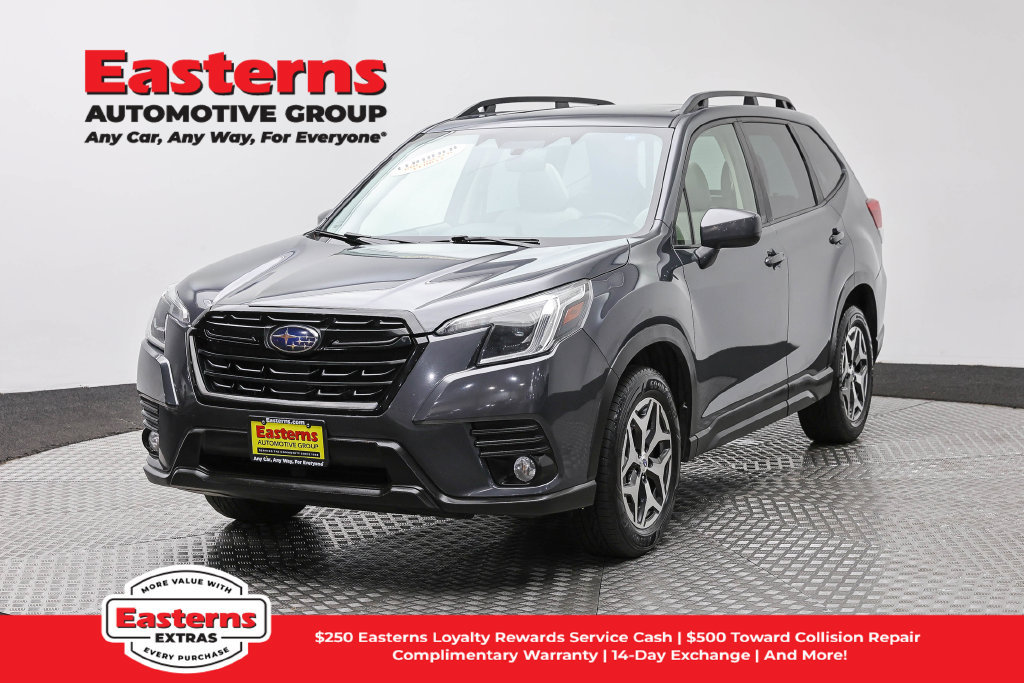 Used 2023 Subaru Forester Premium AWD/4WD image 1
