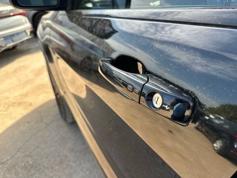 Used 2020 Jeep Grand Cherokee Limited RWD image 3