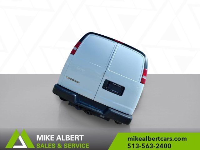 Used 2020 Chevrolet Express 2500 w/ Driver Convenience Package RWD image 6