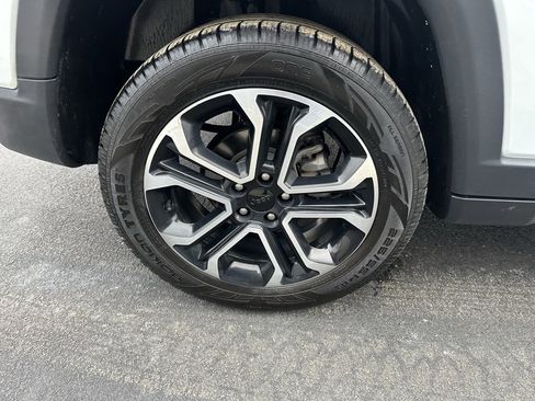 Used 2023 Jeep Compass Limited image 6