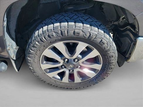 Used 2018 Toyota Tundra Limited image 10