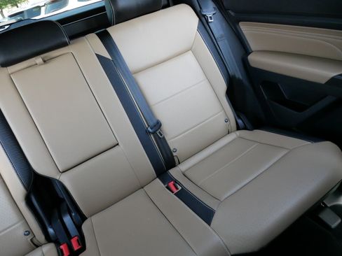 Certified 2023 Volkswagen Atlas Cross Sport SE w/ Panoramic Sunroof Package AWD/4WD image 14