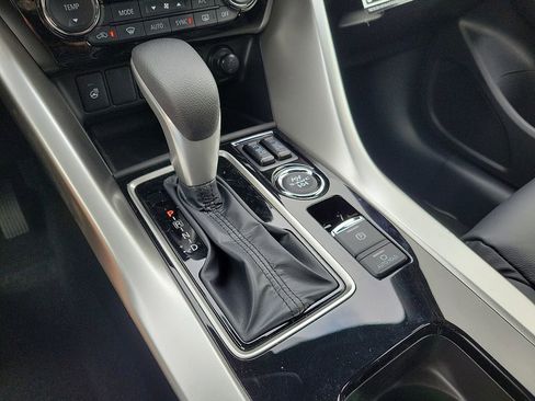 New 2025 Mitsubishi Eclipse Cross SEL image 18