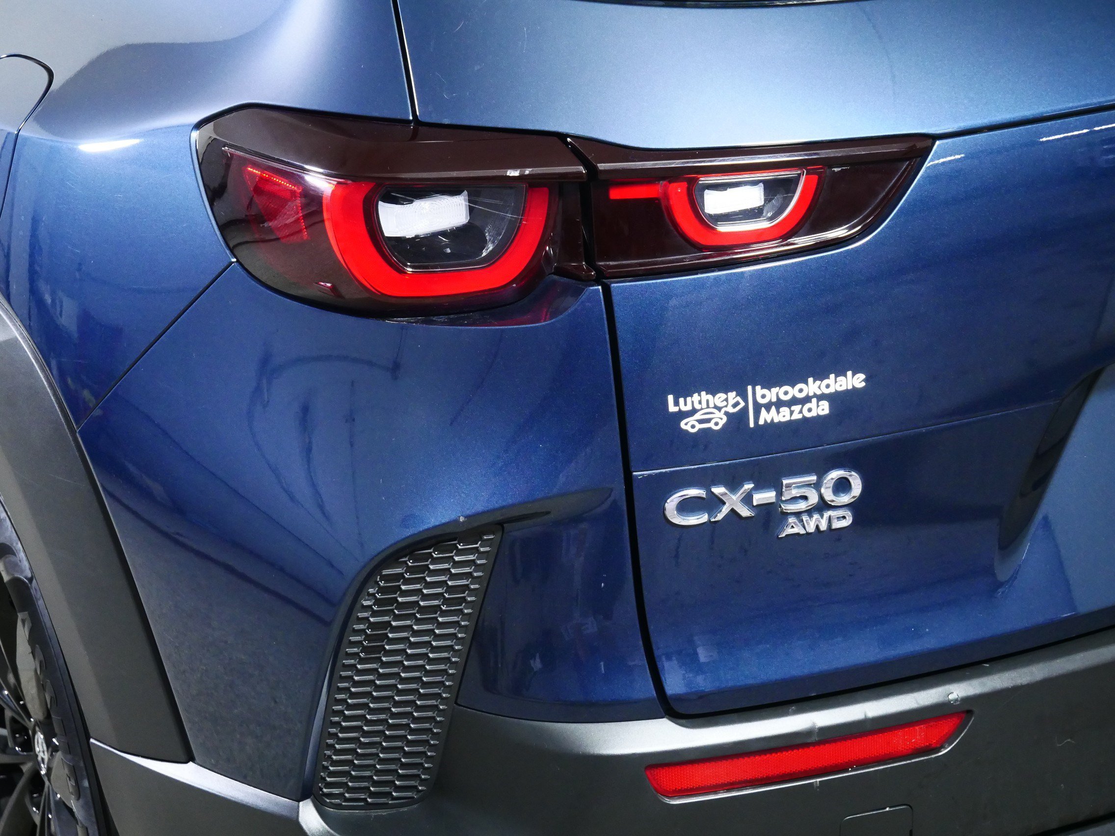 Used 2024 MAZDA CX-50 AWD 2.5 S w/ Select Package image 17