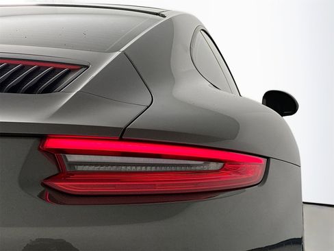 Certified 2019 Porsche 911 Carrera S image 12