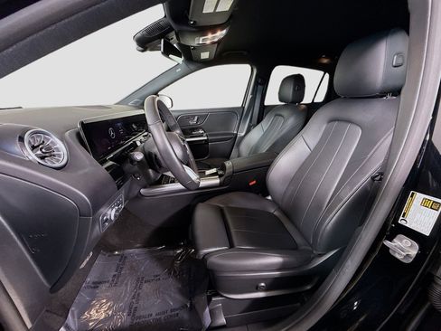 Used 2025 Mercedes-Benz GLA 250 4MATIC image 22