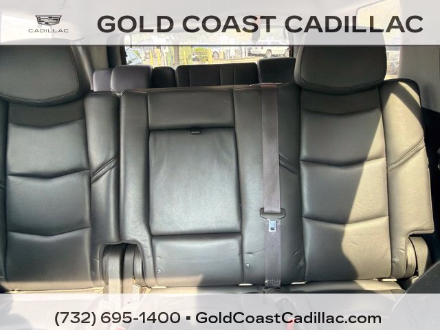 Used 2018 Cadillac Escalade Luxury AWD/4WD image 22