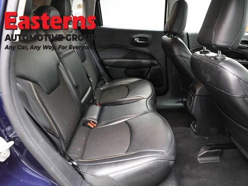 Used 2019 Jeep Compass Latitude FWD image 23