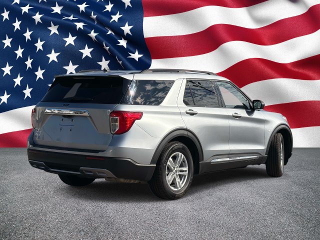 Certified 2024 Ford Explorer XLT w/ Equipment Group 202A RWD image 7