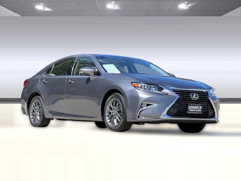 Used 2018 Lexus ES 350 w/ Navigation System Package FWD image 6