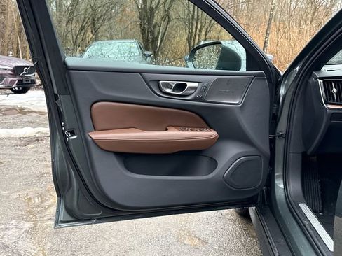 New 2026 Volvo V60 B5 Cross Country Plus w/ Climate Package image 9