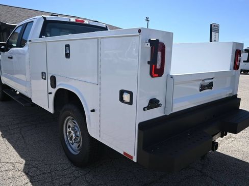New 2026 Ford F250 XL w/ XL Chrome Package AWD/4WD image 7