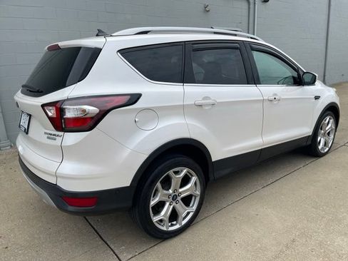 Used 2019 Ford Escape Titanium FWD image 3