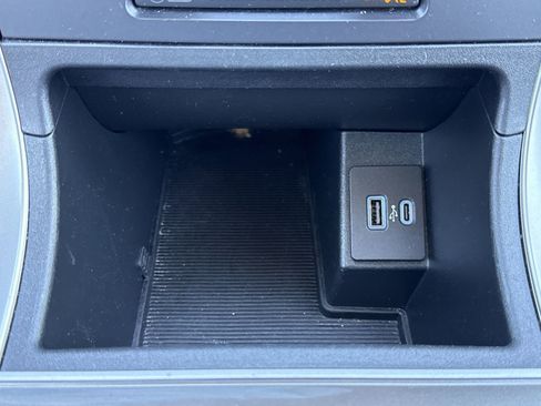 Used 2024 Ford Edge SEL image 27