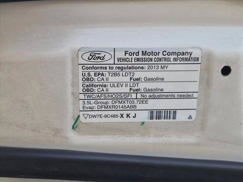 Used 2013 Ford Edge SEL FWD image 23