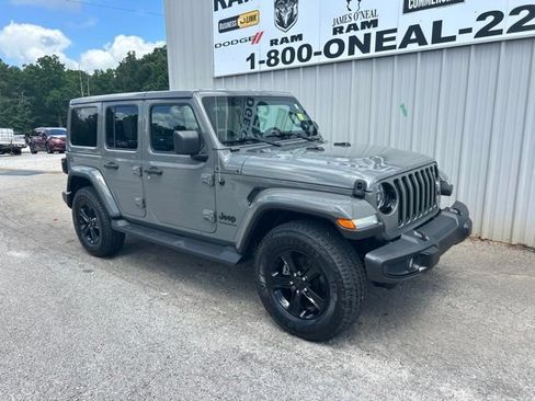 Used 2023 Jeep Wrangler Unlimited Sahara AWD/4WD image 1