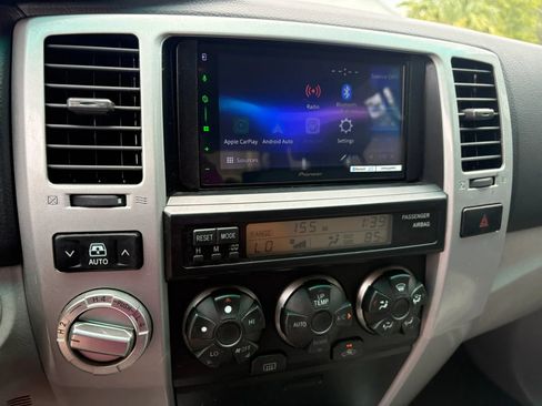 Used 2007 Toyota 4Runner SR5 AWD/4WD image 12