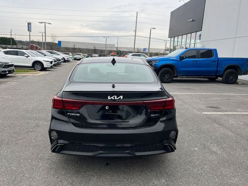 Used 2022 Kia Forte GT-Line w/ GT-Line Premium Package image 7