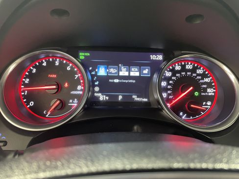 Used 2020 Toyota Camry XSE FWD image 16