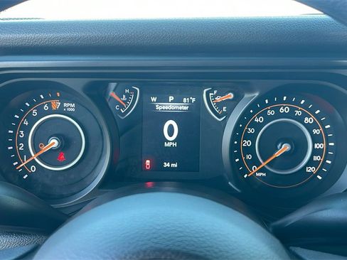 New 2025 Jeep Gladiator Sport image 18