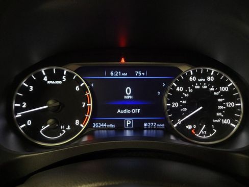 Used 2025 Nissan Altima 2.5 SV FWD image 23
