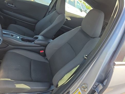 Used 2019 Honda HR-V Sport image 10