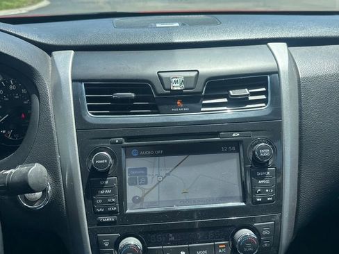 Used 2015 Nissan Altima 3.5 SL FWD image 14