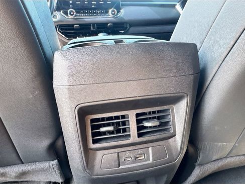 Used 2024 GMC Canyon Elevation w/ Elevation Premium Package RWD image 19