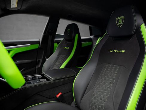 Used 2024 Lamborghini Urus S image 65