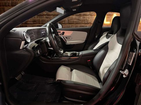 Used 2022 Mercedes-Benz CLA 35 AMG 4MATIC image 5