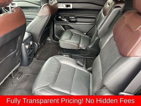 Used 2021 Ford Explorer Platinum w/ Equipment Group 601A AWD/4WD image 17