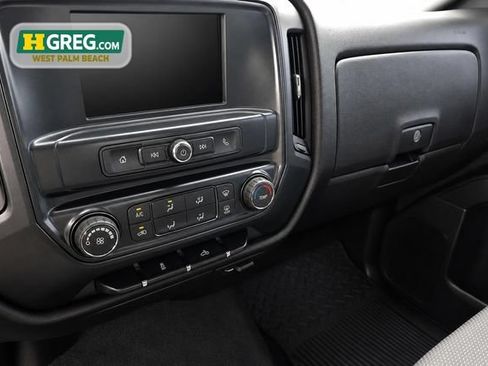 Used 2018 Chevrolet Silverado 1500 Custom w/ Custom Convenience Package RWD image 15