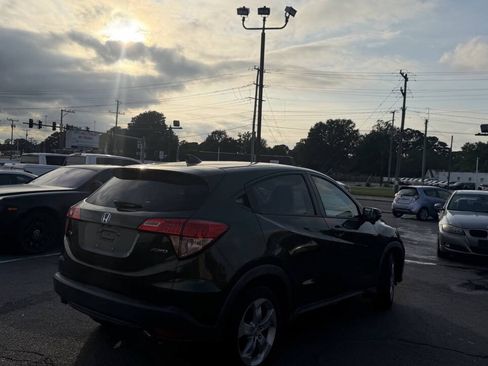 Used 2016 Honda HR-V EX image 6