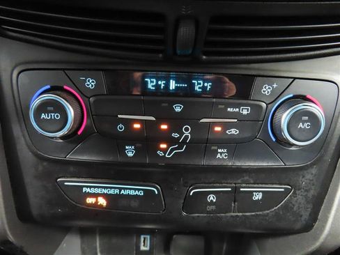 Used 2017 Ford Escape SE w/ Equipment Group 201A FWD image 27