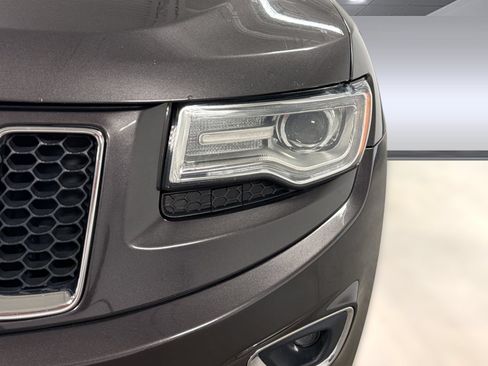 Used 2015 Jeep Grand Cherokee Overland AWD/4WD image 11