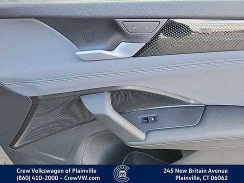 New 2026 Volkswagen Tiguan SE image 41