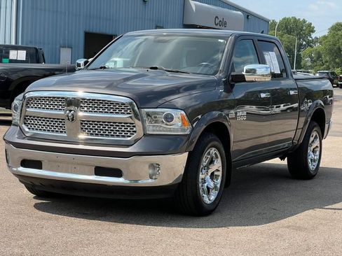 Used 2016 RAM 1500 Laramie AWD/4WD image 38