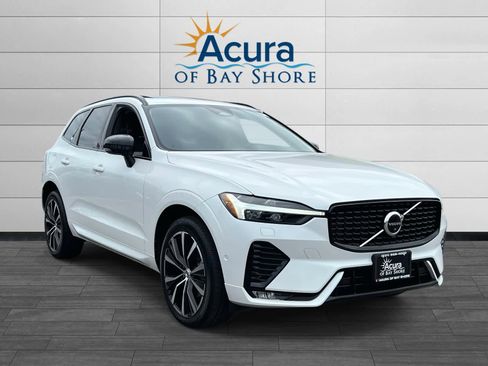 Used 2023 Volvo XC60 B5 Plus w/ Climate Package image 6