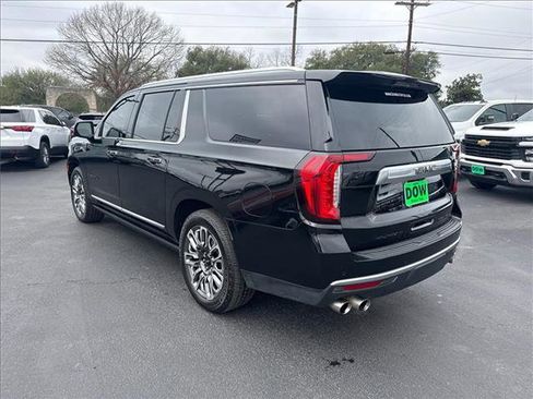 Used 2021 GMC Yukon XL Denali w/ Denali Ultimate Package image 10