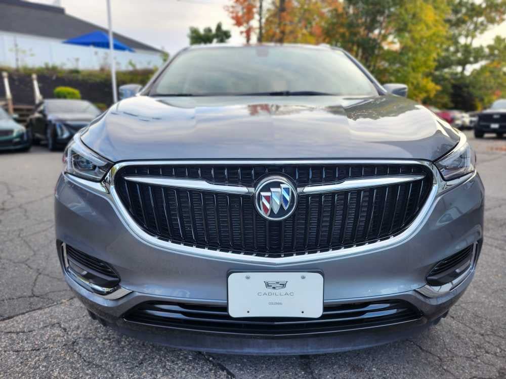 Used 2020 Buick Enclave Essence AWD/4WD image 2