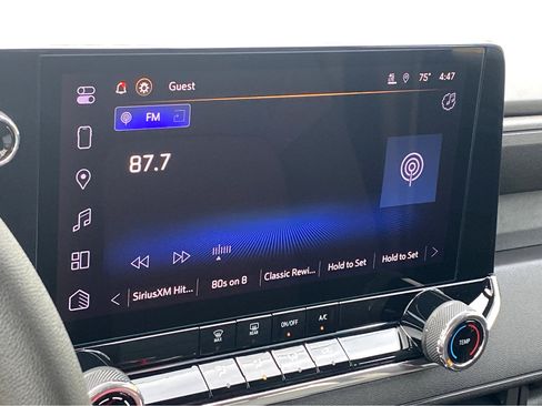 New 2025 Chevrolet Colorado W/T image 7