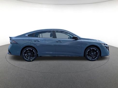 New 2026 Nissan Sentra SR FWD image 4