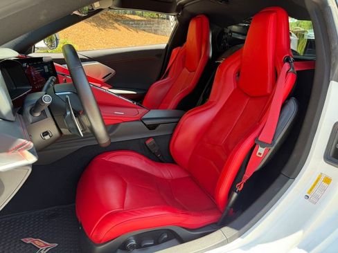 Used 2022 Chevrolet Corvette Stingray Preferred Cpe w/ Z51 Performance Package RWD image 16